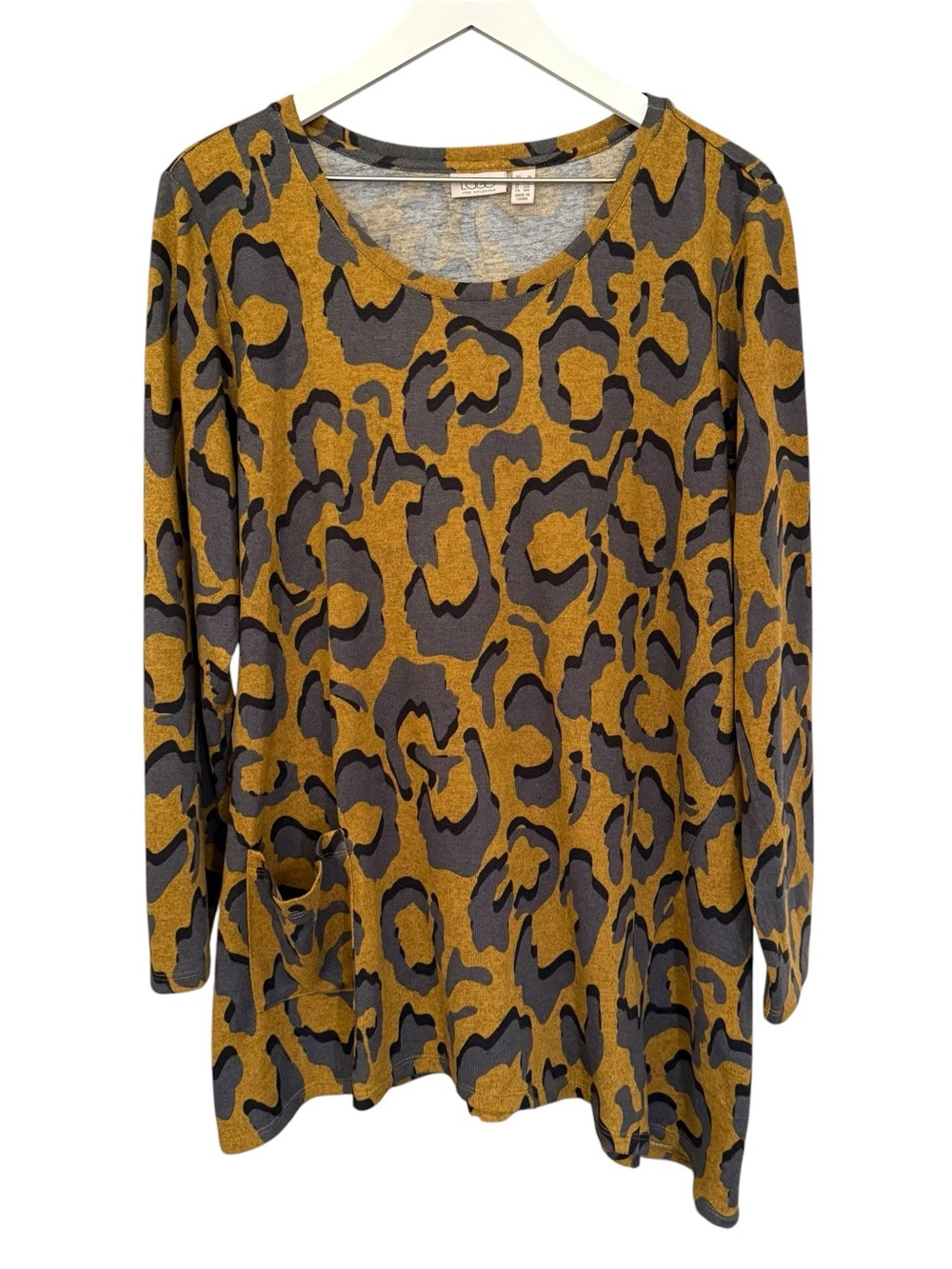 LOGO Lori Goldstein Animal Print Asymmetrical Hem Knit Tunic Top Size 1X